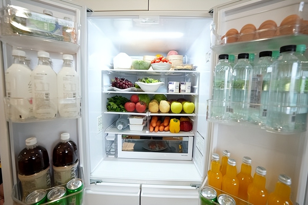 空间少没地方囤货？试试这个巨能装的日立54NC冰箱