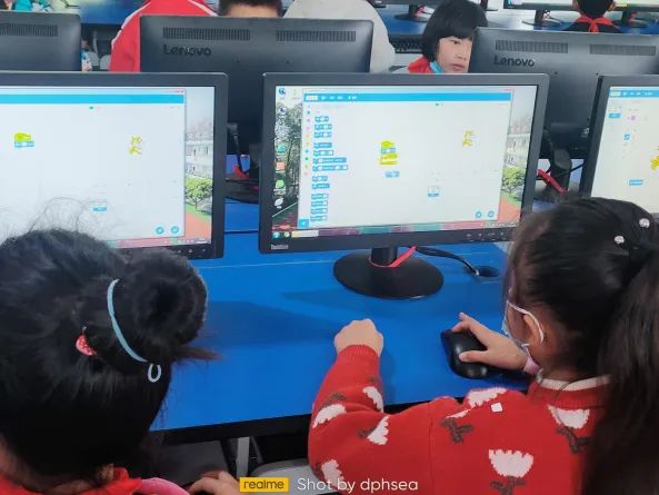 学校用心，学生开心，家长放心｜记天府新区白沙小学周末托管服务