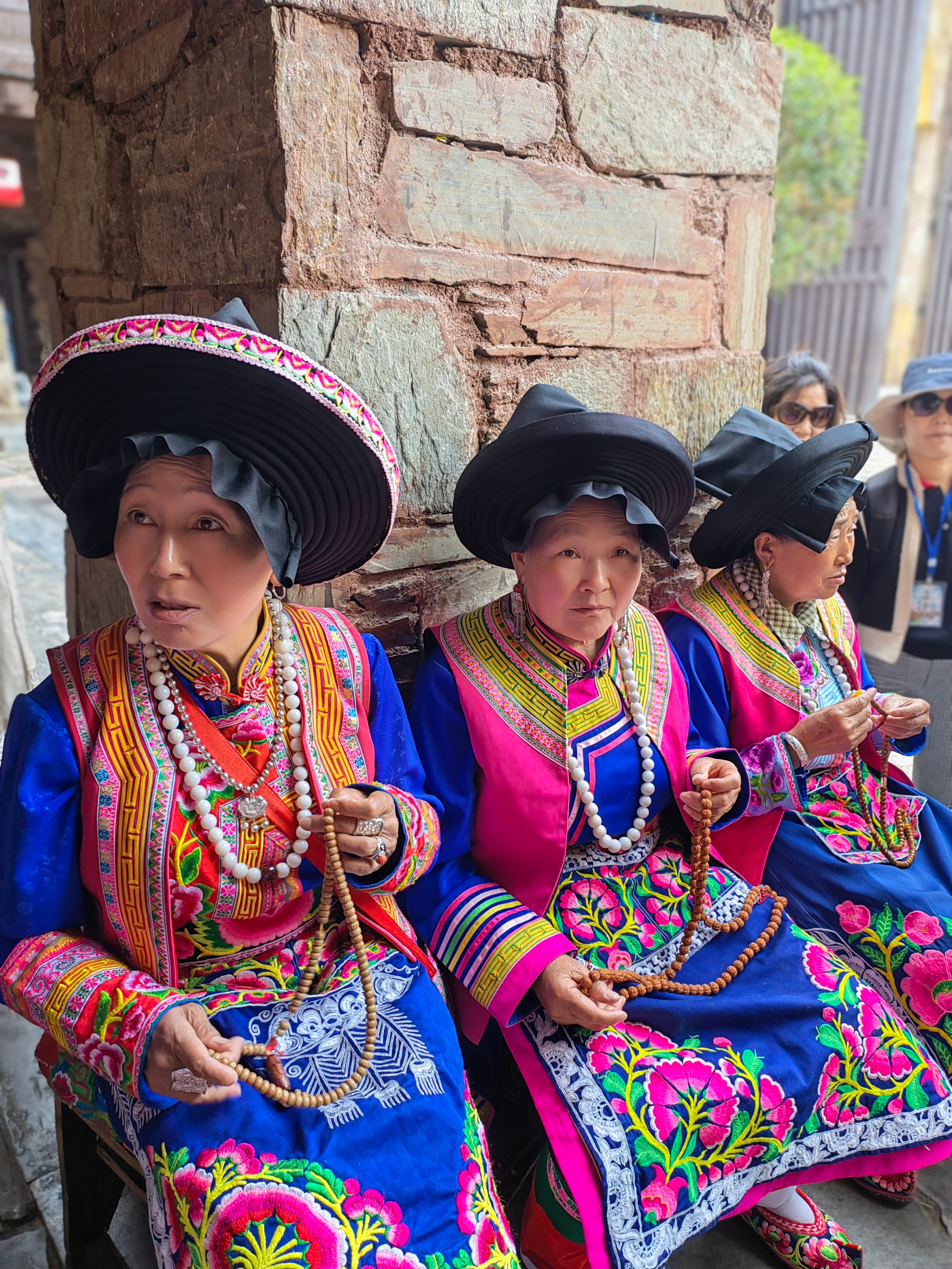 羌族云朵上的舞者,歌曲云朵上的羌族