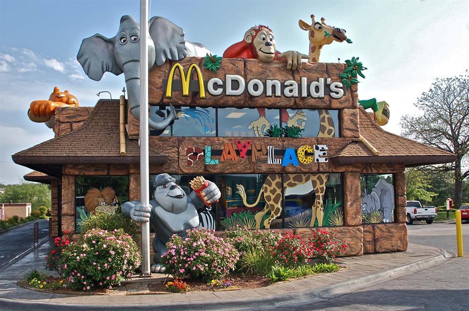 麦当劳里面的制服,麦当劳制服一样吗