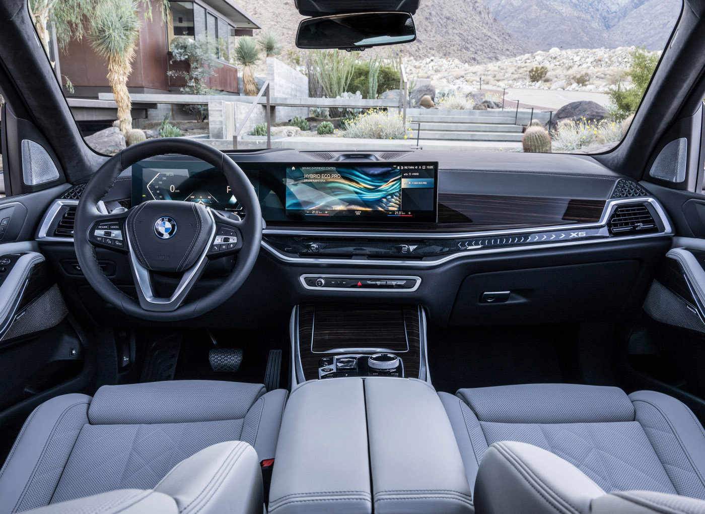 宝马x52021款xdrive30im运动套,2021款宝马x5m40i顶配版3.0v6白色