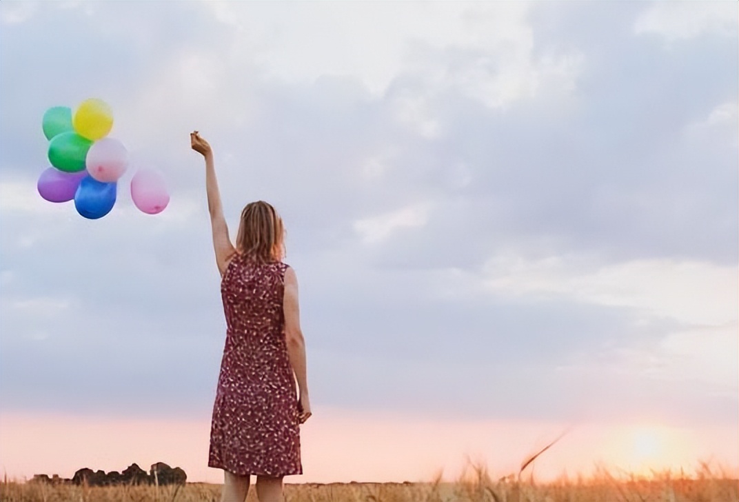 人到晚年再穷也不要打扰别人,人与人之间最舒服的关系是不打扰