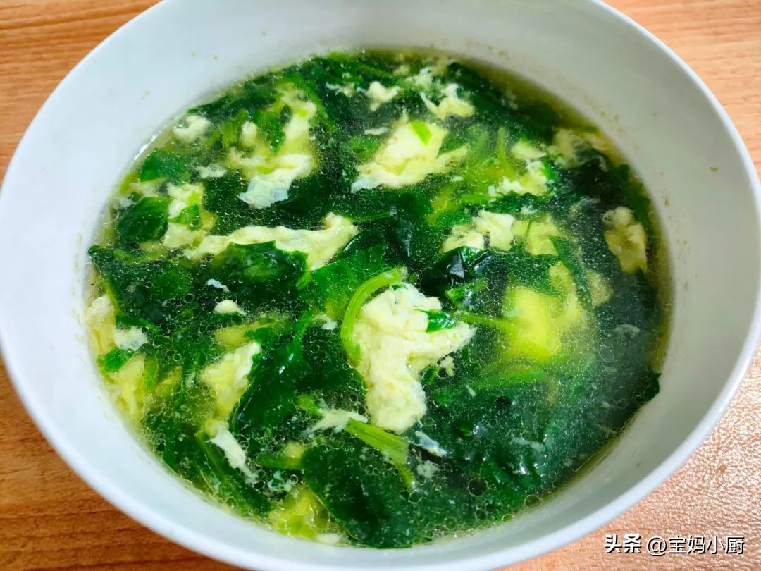 晚饭吃什么好吃又简单三菜一汤,普通的家庭晚餐15元搞定两菜一汤