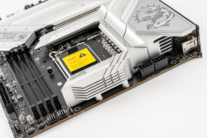 紧凑大白——Z790刀锋+影驰4070TI+机械大师C34PRO极地白装机展示