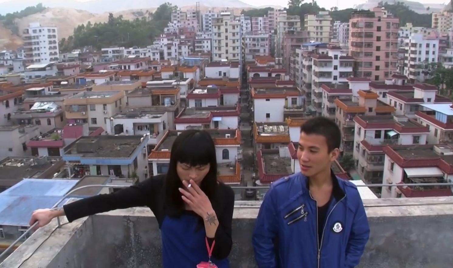 “变性人”李二毛，为爱变“女人”惨遭抛弃，出租屋结束悲惨一生