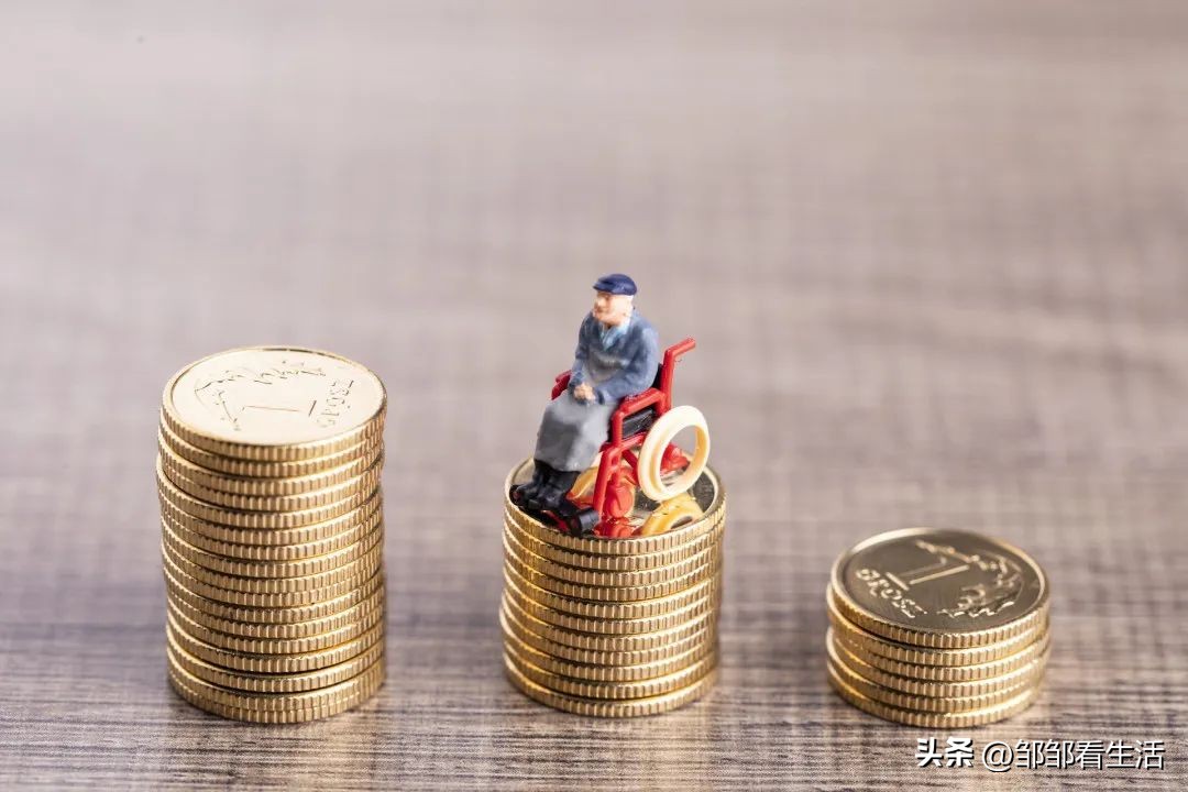 离职后社保的钱可以提出来吗,苏州没有离职证明能提取公积金吗