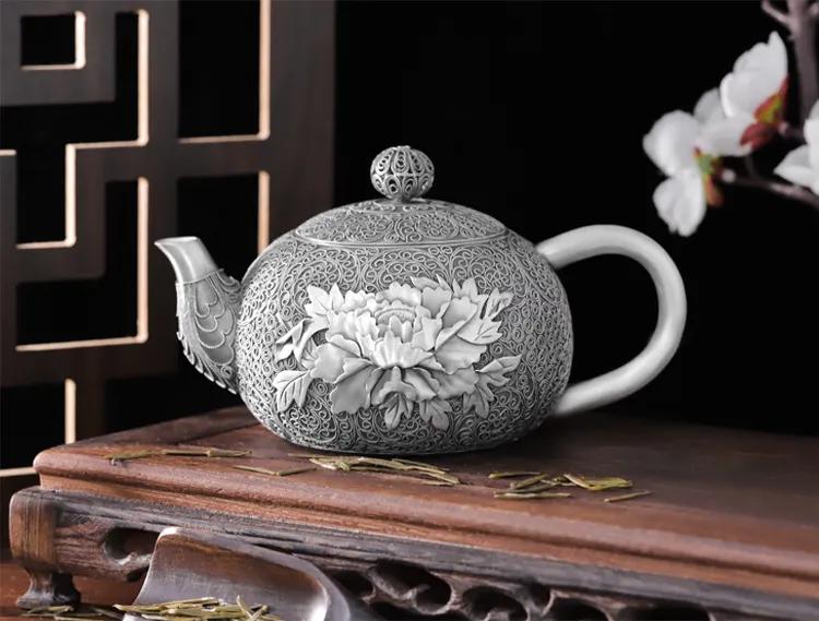 瑞银鸟*局骗**？这是一个关于浪漫花丝银饰的美丽故事！