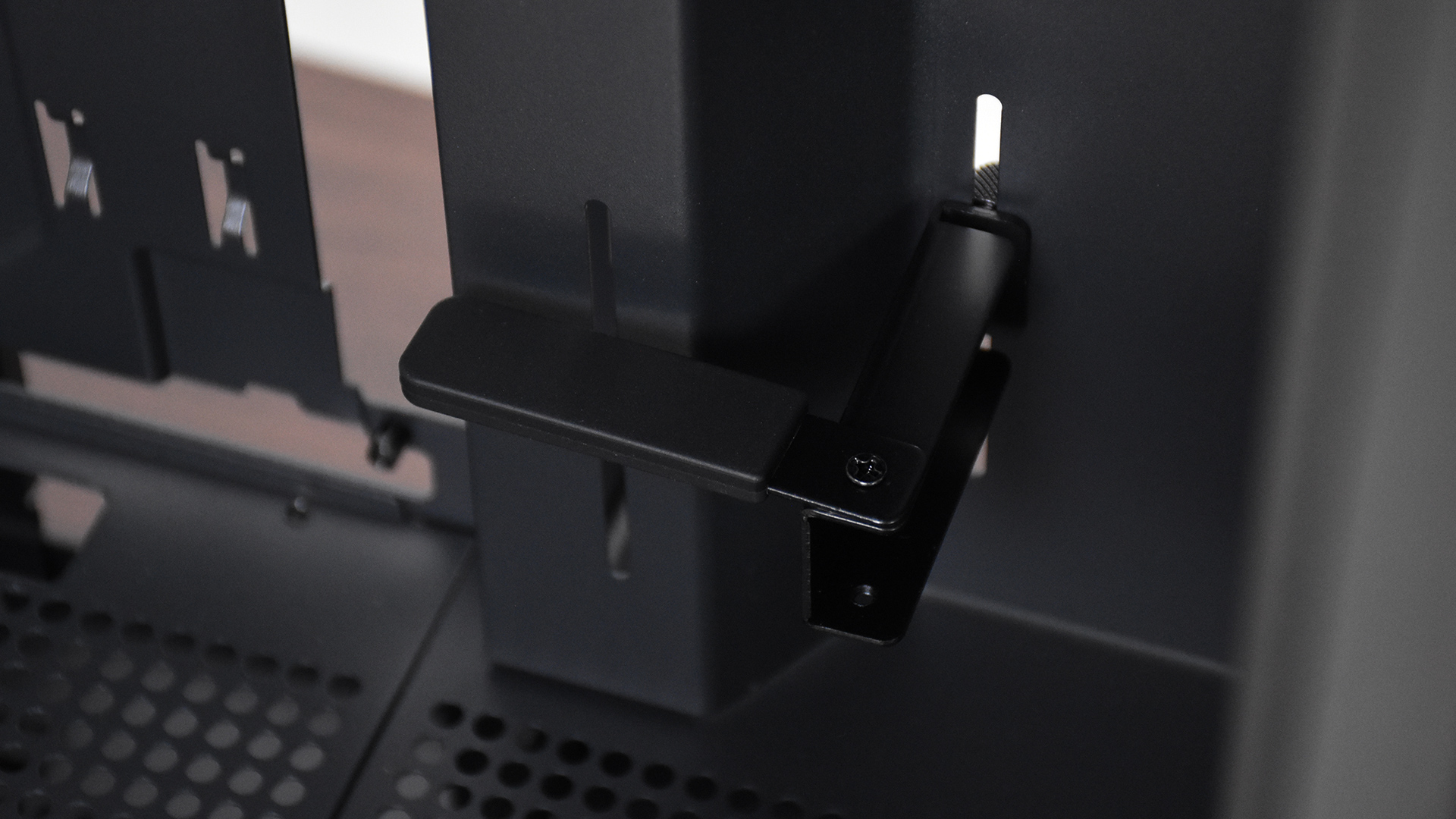 鑫谷御风冰川白机箱,鑫谷昆仑御风机箱安装展示