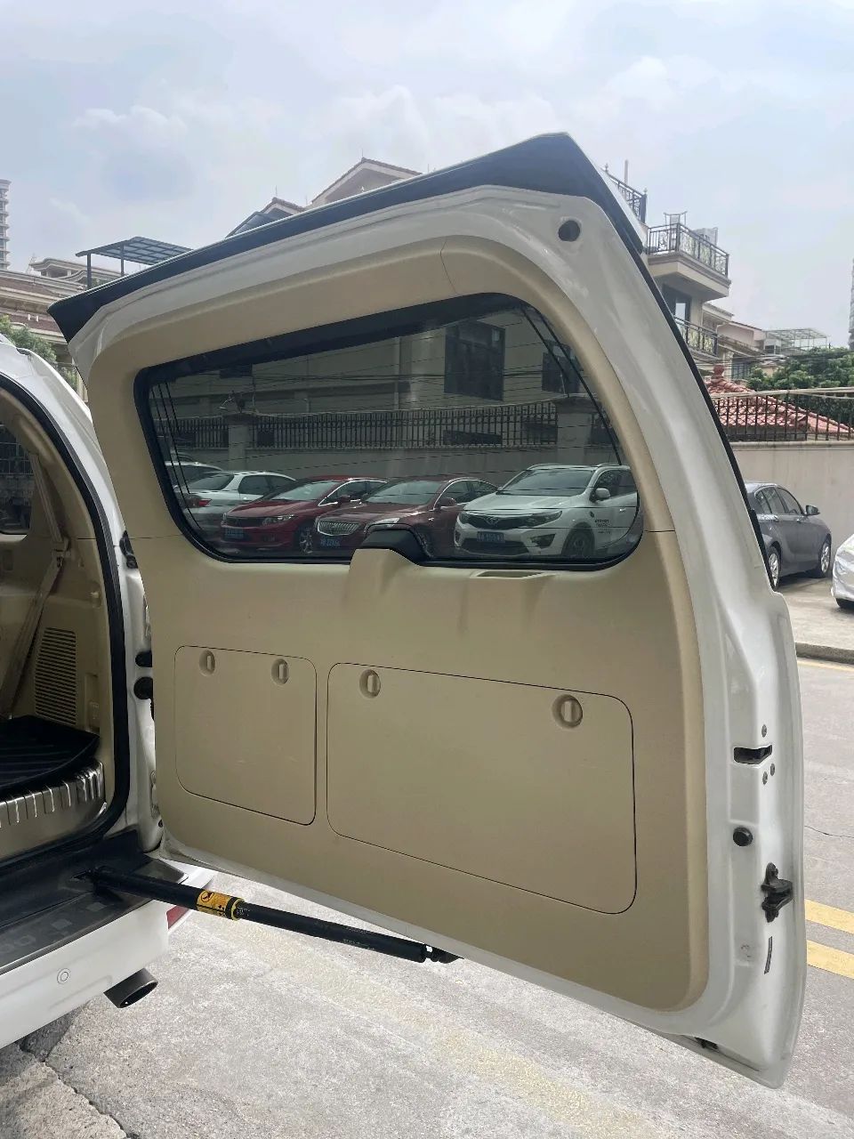 普拉多4.0与2.7驾驶感受,17年普拉多3.5vx真实驾驶感受