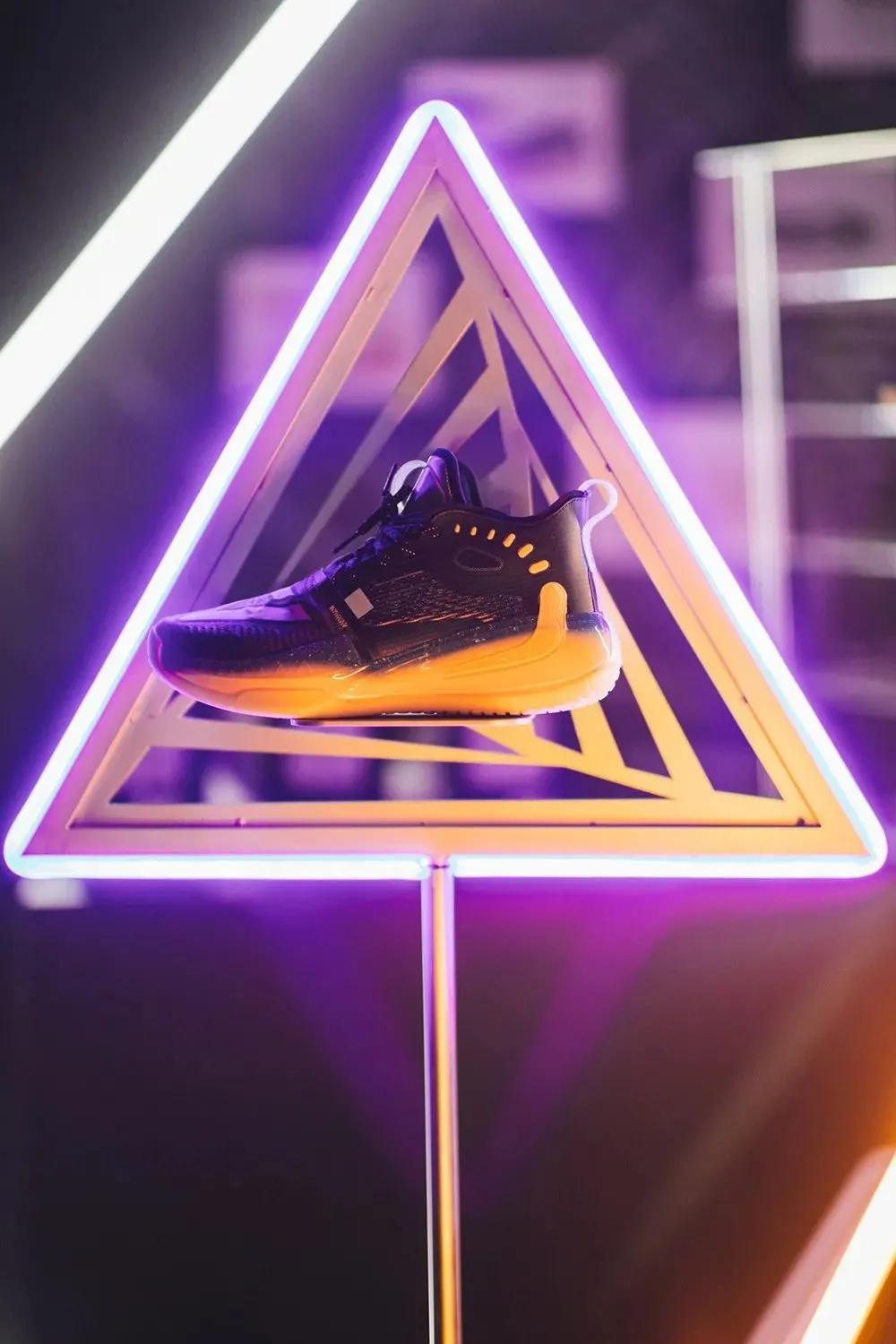 李宁鞋子黑科技,鞋底防滑黑科技