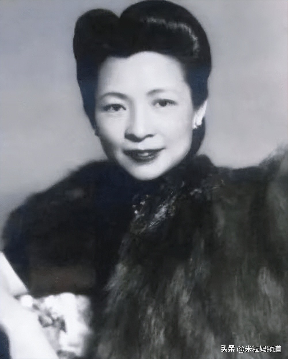 23岁演妖精受人唾骂，却成就国宝电影活成传奇