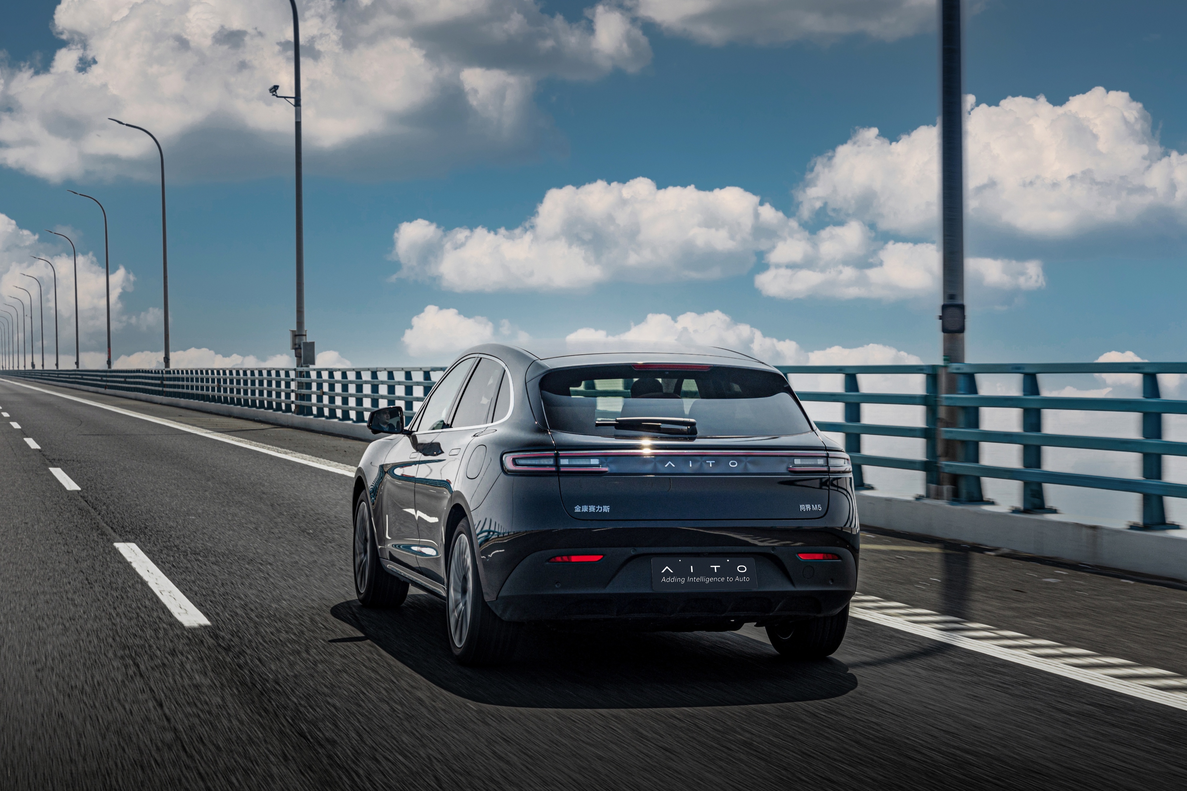 油价上调不用慌双擎省油是真香,油价涨价不要担心