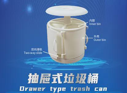 拿奖到手软的学生,拿奖状拿到手软