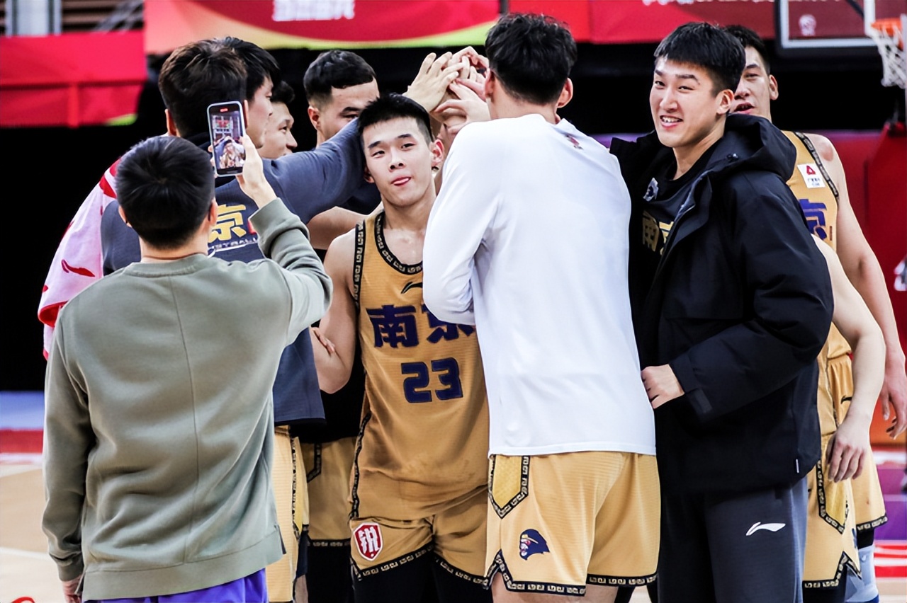 cba直播新疆队同曦比赛,cba北控同曦三外援最后的疯狂