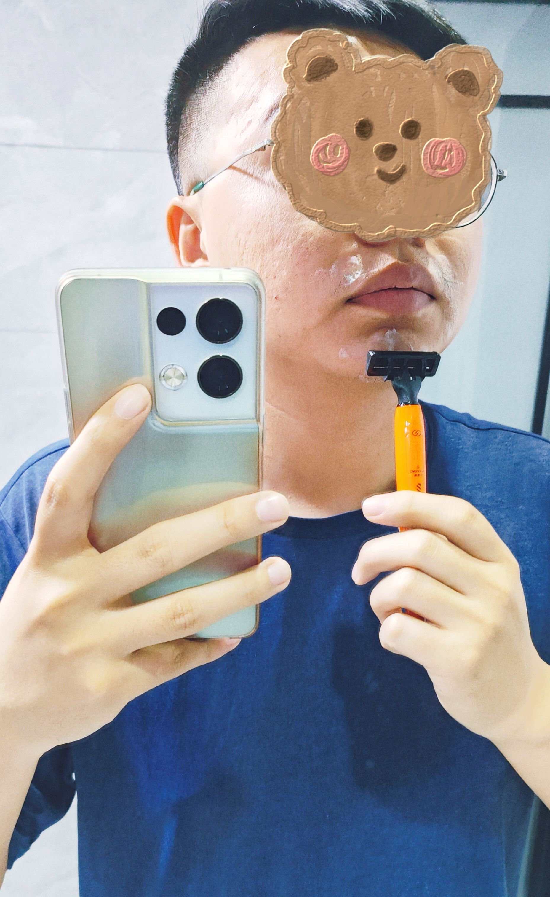 年轻人圆筒型剃须刀推荐,磁吸式男士剃须刀