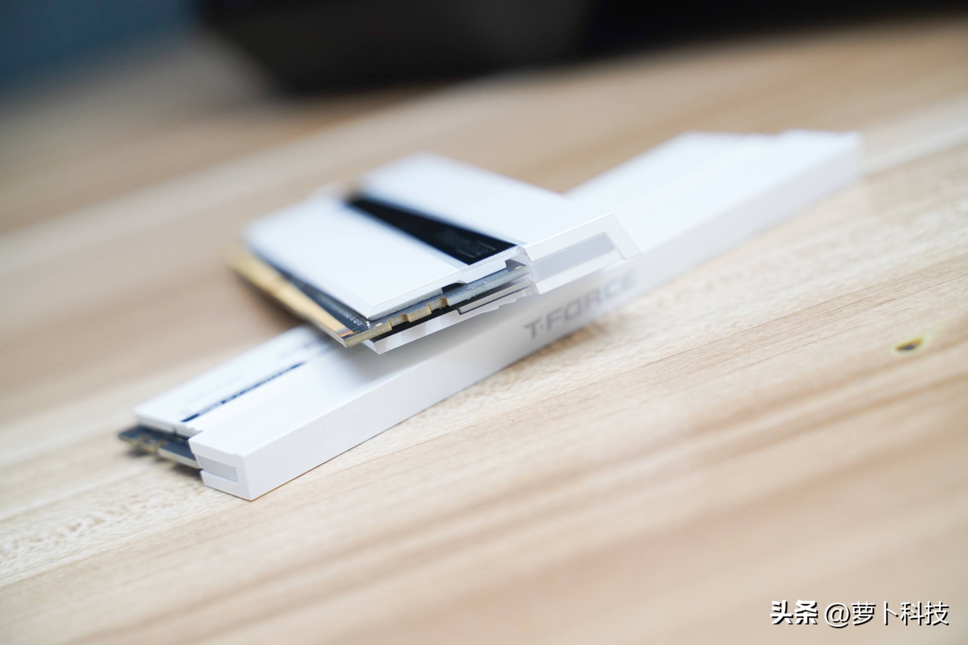 十铨梦境内存条测试,十铨梦境ddr44000c14