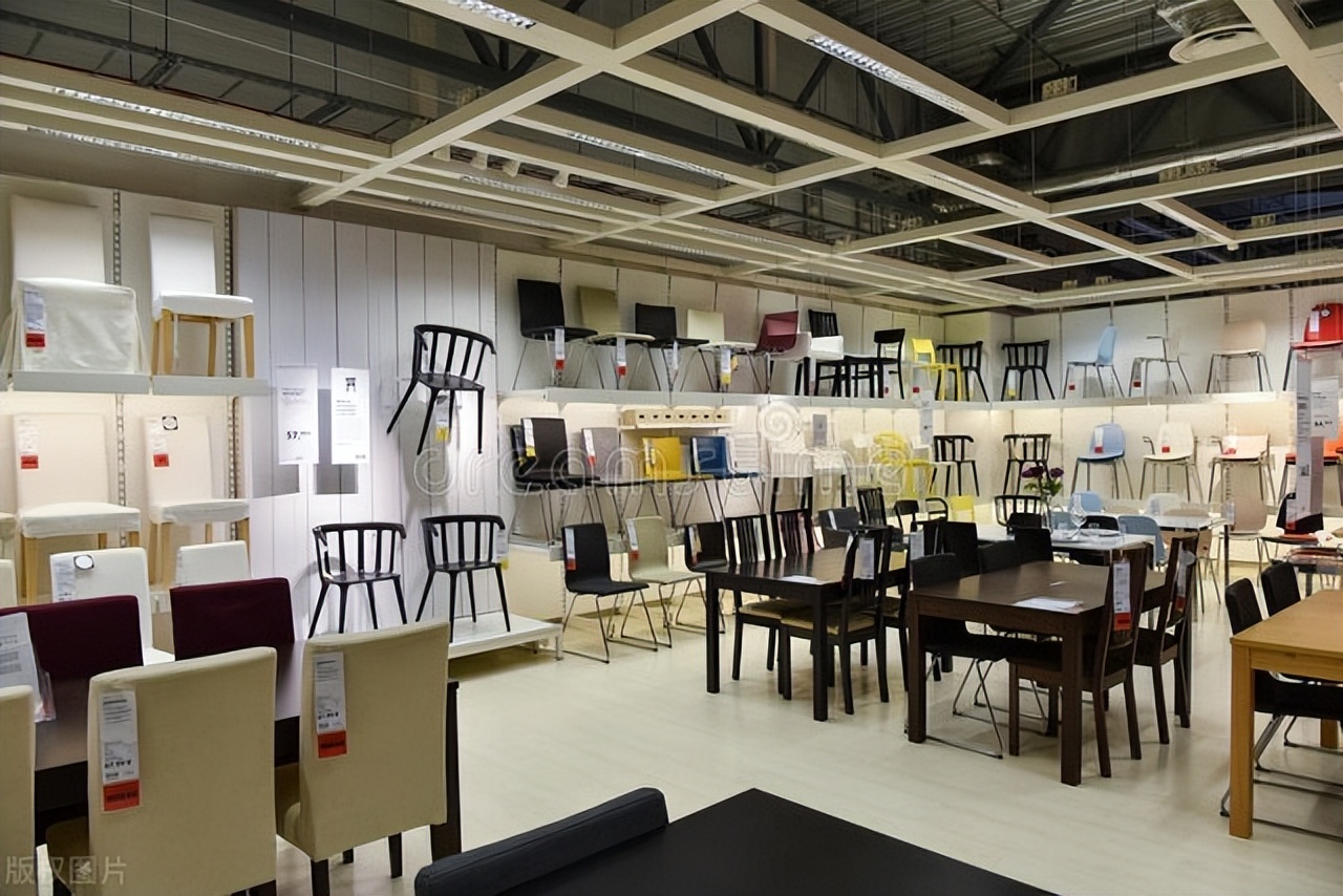 投资30万开家具店,开一个小型家具厂一年利润