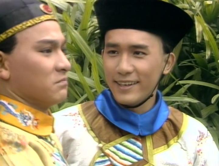 刘嘉玲与梁朝伟恩爱合照穿小香风,刘嘉玲梁朝伟红毯动图