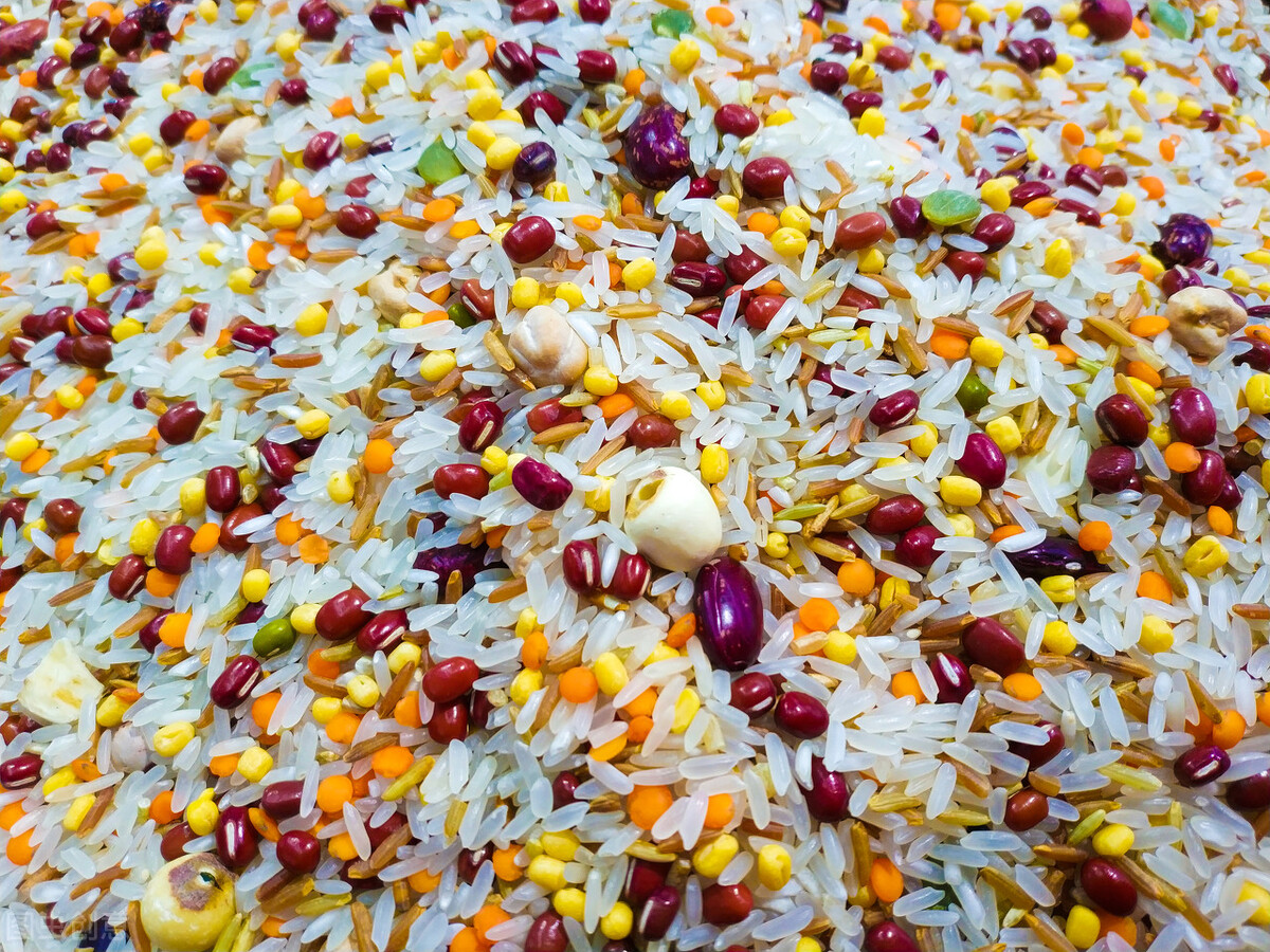 黄精炖猪脚的功效,黄精炖猪脚有什么功效