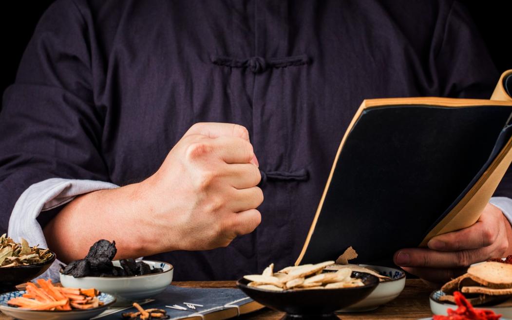 胃不好,总是胃痛,嗳气?中医名方:和胃理气,专调慢性胃炎