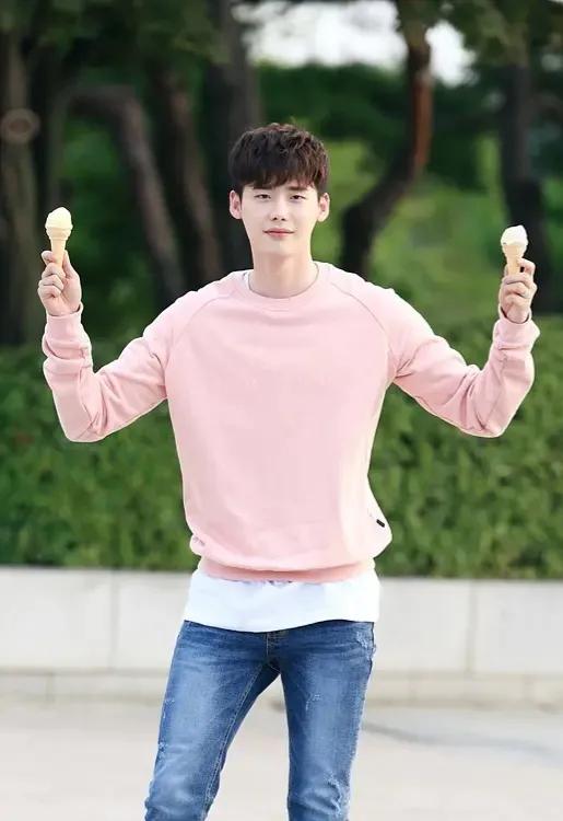 嘴上说爱你却舍不得为你花钱的人,不爱你的男人会愿意为你花钱吗