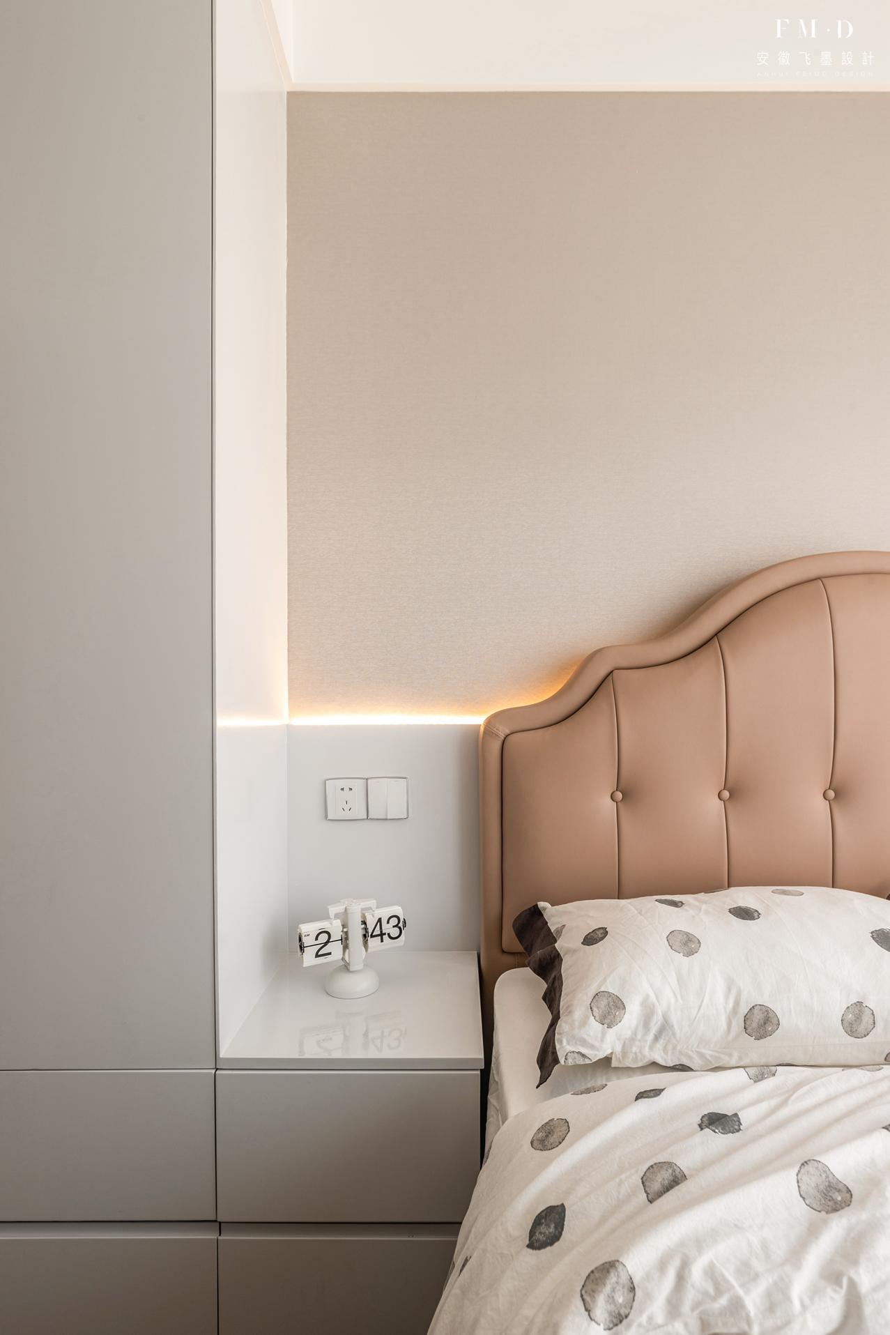 开间4米做满墙和不做满墙的区别,客厅开间2.5米适不适合做满墙