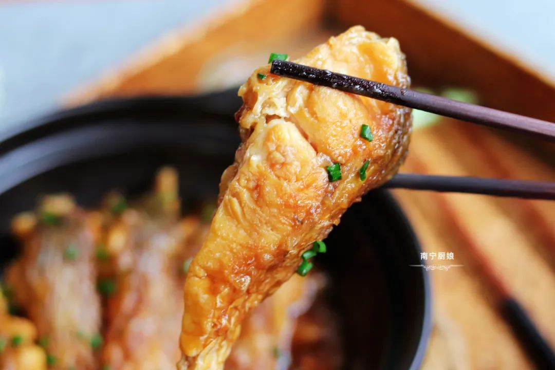 煎什么鱼不粘锅最好,教你一招煎出的鱼不破皮不粘锅