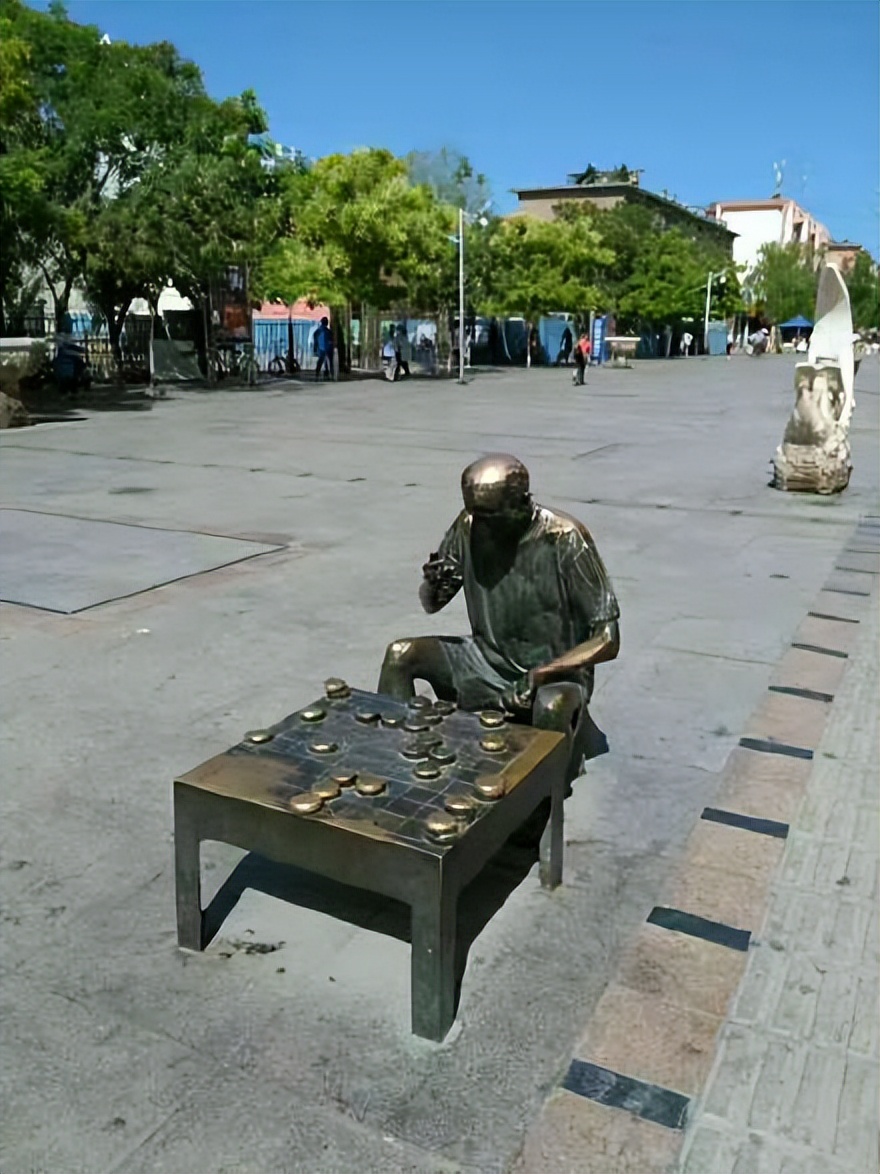 六千里路父与子，一路风尘一路歌---乌鲁木齐到成都骑行日记