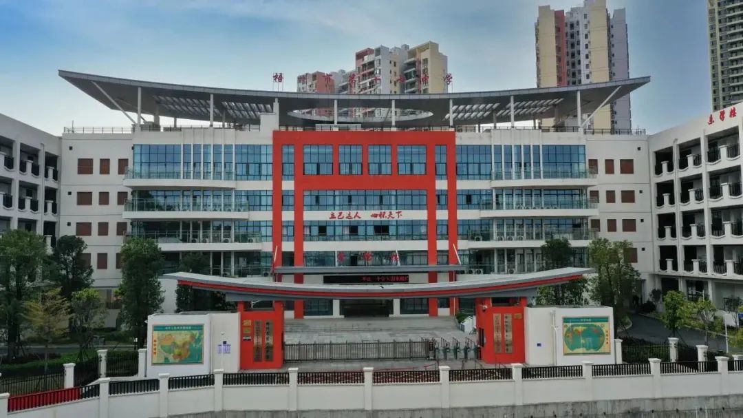 梧州高中新校门在哪里,梧州学校p图