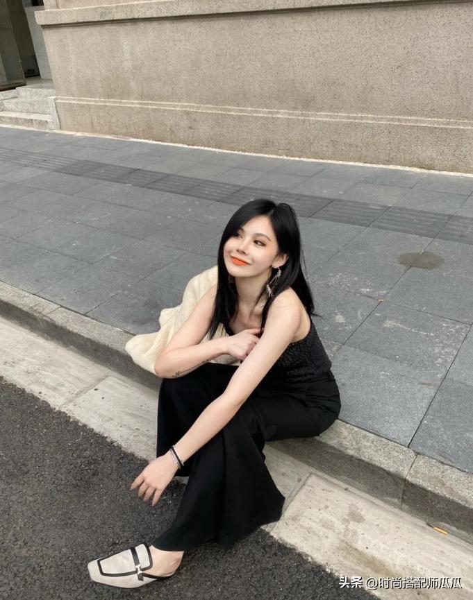 今年最流行的鞋高帮运动鞋,适合秋冬穿的高颜值运动鞋