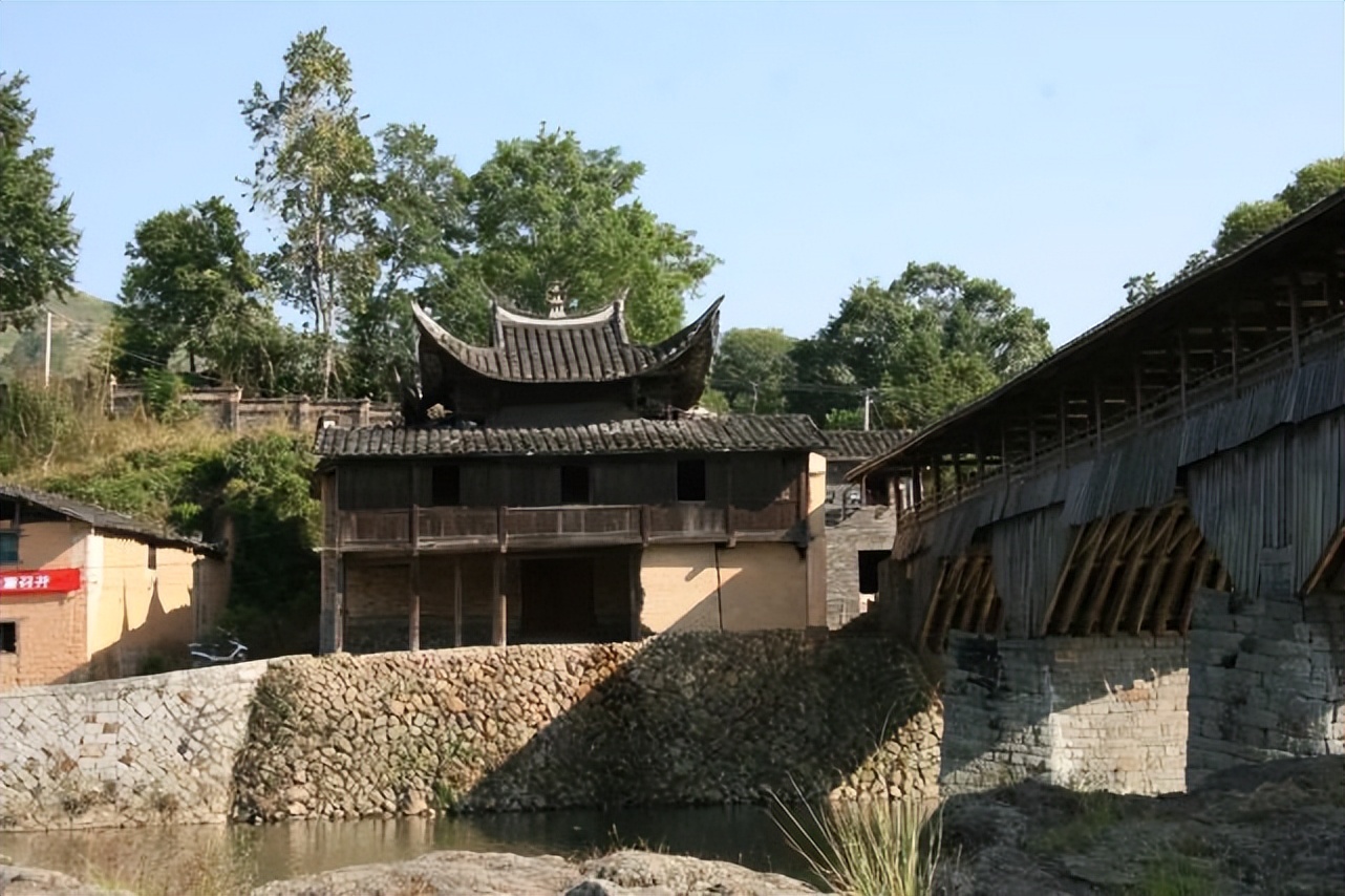 中国最长木拱廊桥万安桥,我国现存最长木拱廊桥万安桥