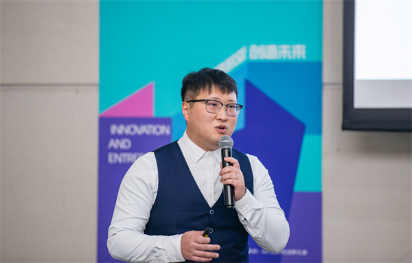 西安欧亚学院迎新会2017,西安欧亚学院五四表彰