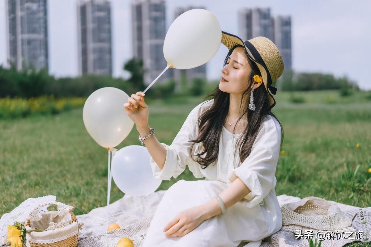 幽默段子搞笑专治不开心,专治不开心的搞笑段子转发