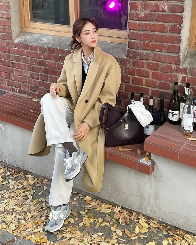 毛衣衬衫叠穿搭配什么裤子,冬天衬衫如何搭配毛衣