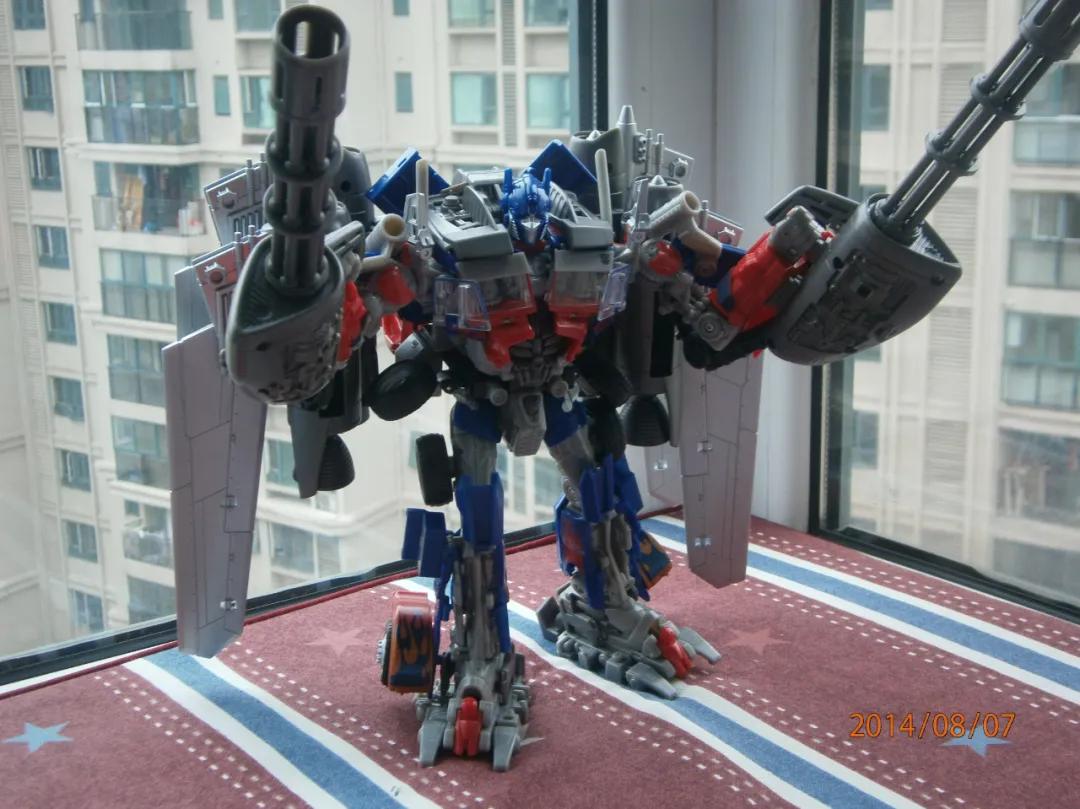 变形金刚电影原案,变形金刚拍摄过程的废案