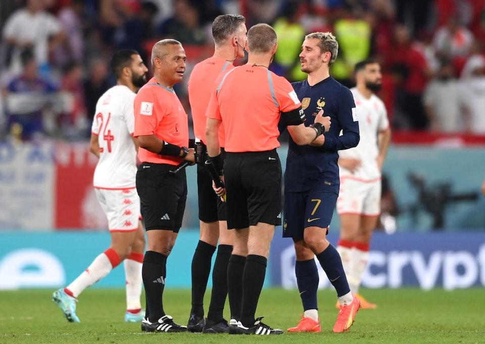 格里兹曼绝杀为什么不算越位,格里兹曼罚打点球