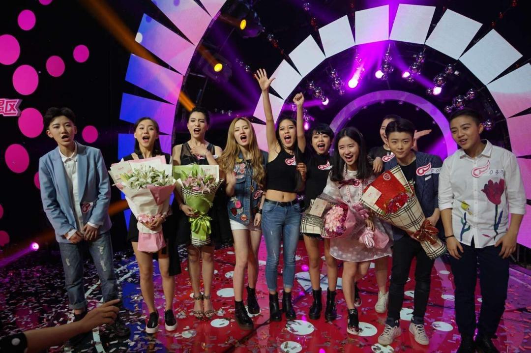 张一鸣前领导，裁员“保命”！昔日KTV的死对头，扛不住了