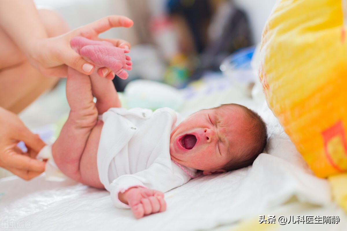 宝宝夏季护理难题,闷热天气怎么护理宝宝视频