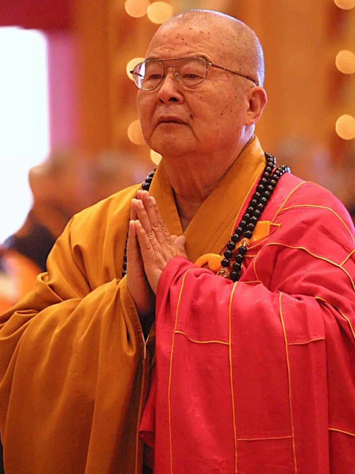 星云大师遗嘱公开视频,一路走好年轻人遗体告别