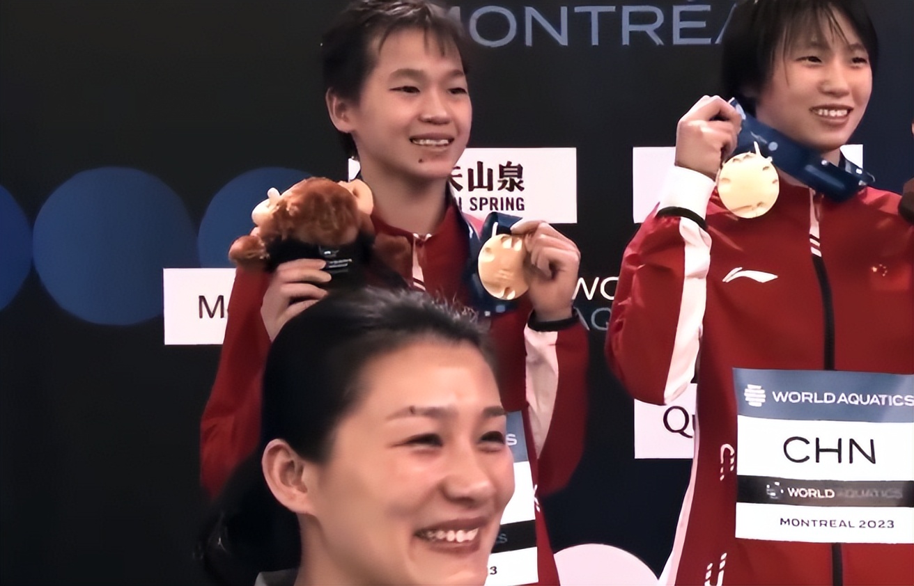 李娜领奖视频,李娜颁奖打脸视频