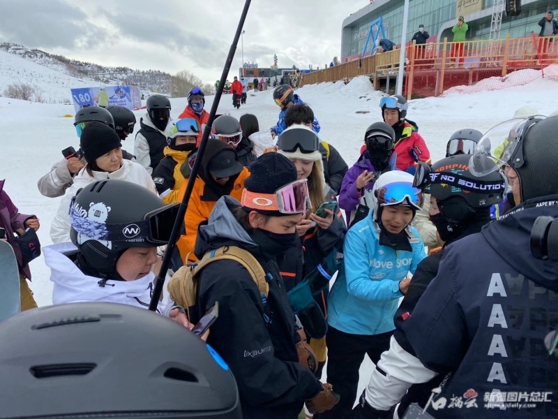 小天晨报丨*疆新**进一步深化电价市场化改革完善主要由市场决定电价的机制；和静巴音布鲁克机场命名正式获批