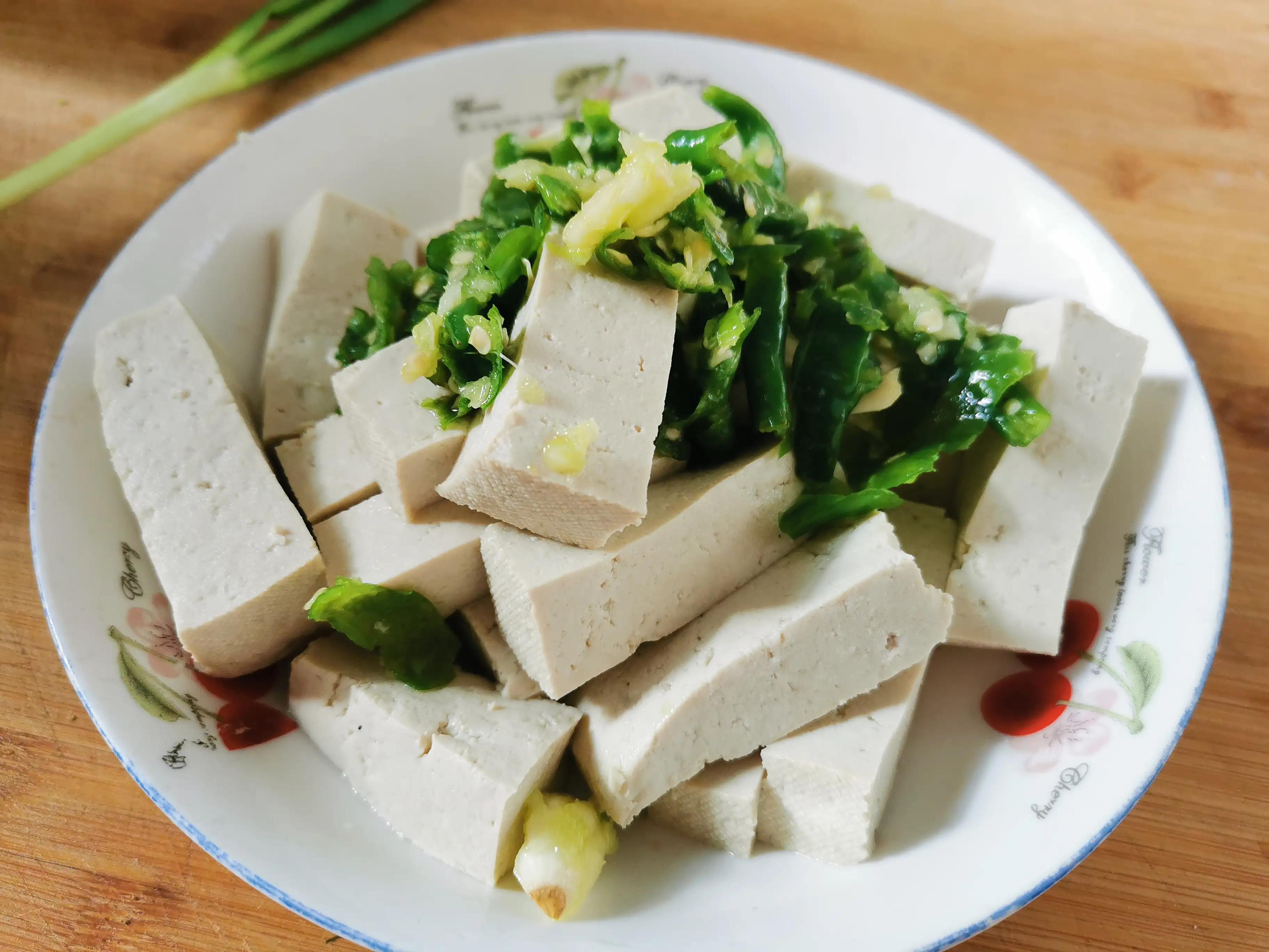 苏北美食豆腐卷,苏北早点热豆腐