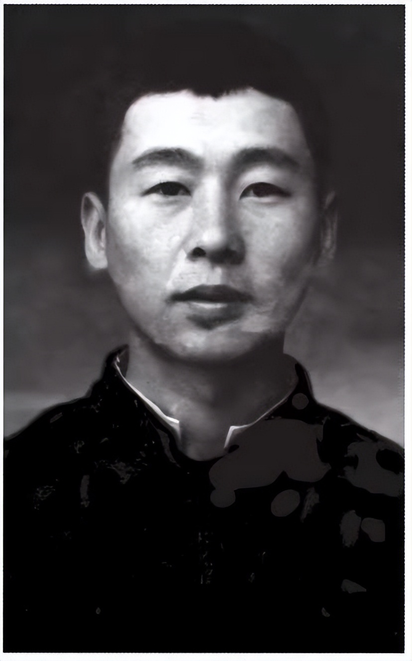 路遥生命中的三个女人,1992年的8月路遥回到了黄土高原