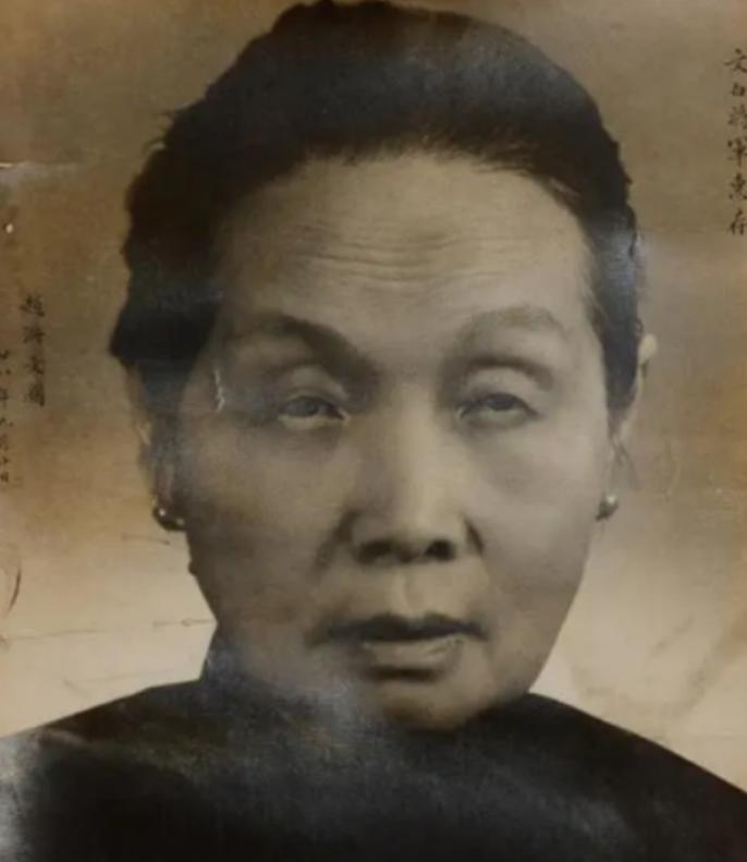 1950年，毛主席下令枪毙一位七旬老太，当地人民高呼：毛主席高明