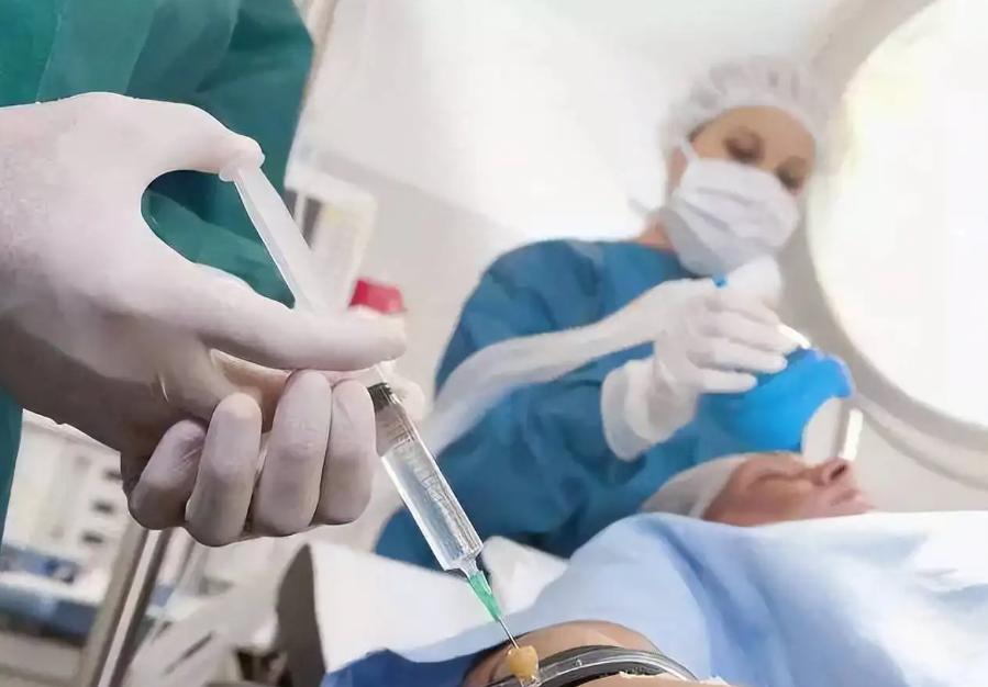 医学各专业就业前景中医,医学就业率最吃香的十大专业