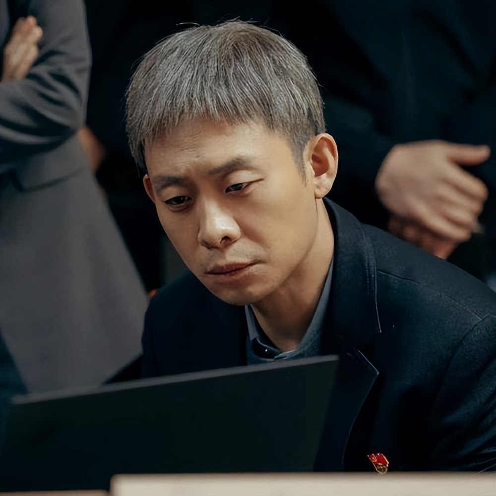 戏霸、不好伺候、不愿再合作，此时此刻的张译，让我想到了周星驰