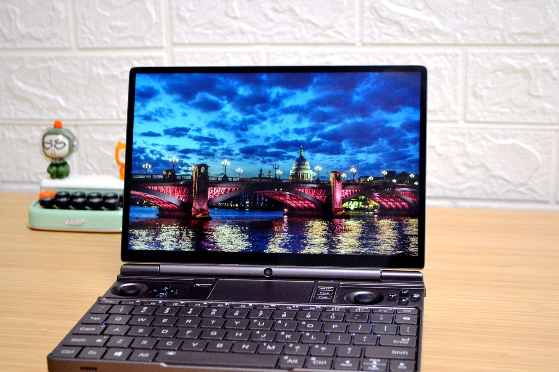 没有独显可以玩3a吗,没有独显能玩gta3