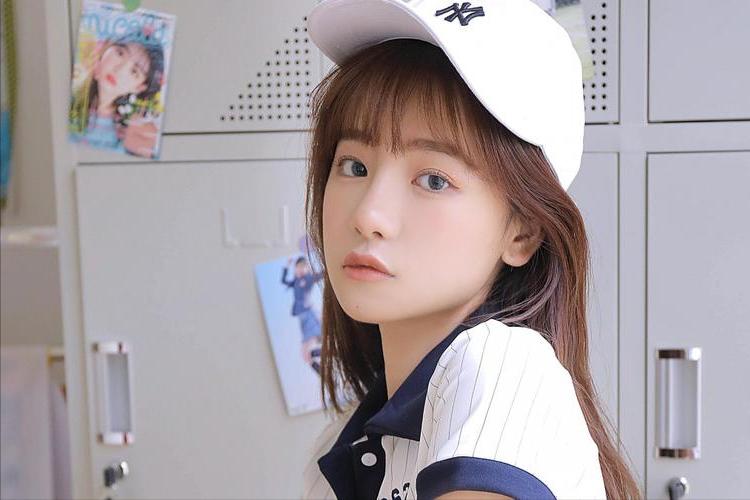 女性一直长痘痘是什么原因,下嘴唇下面长痘痘发红是怎么回事