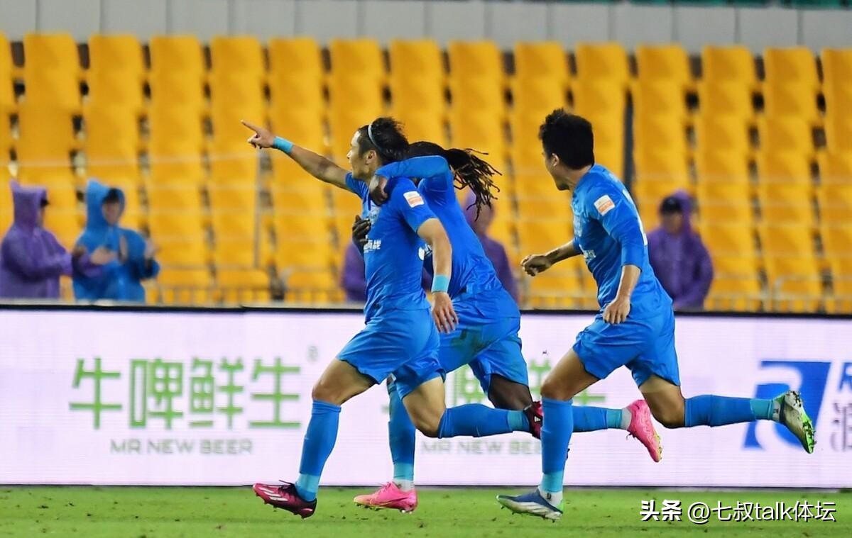 40岁小将扬威中超,升班马成功击退降级威胁,2000万难救山东兄弟