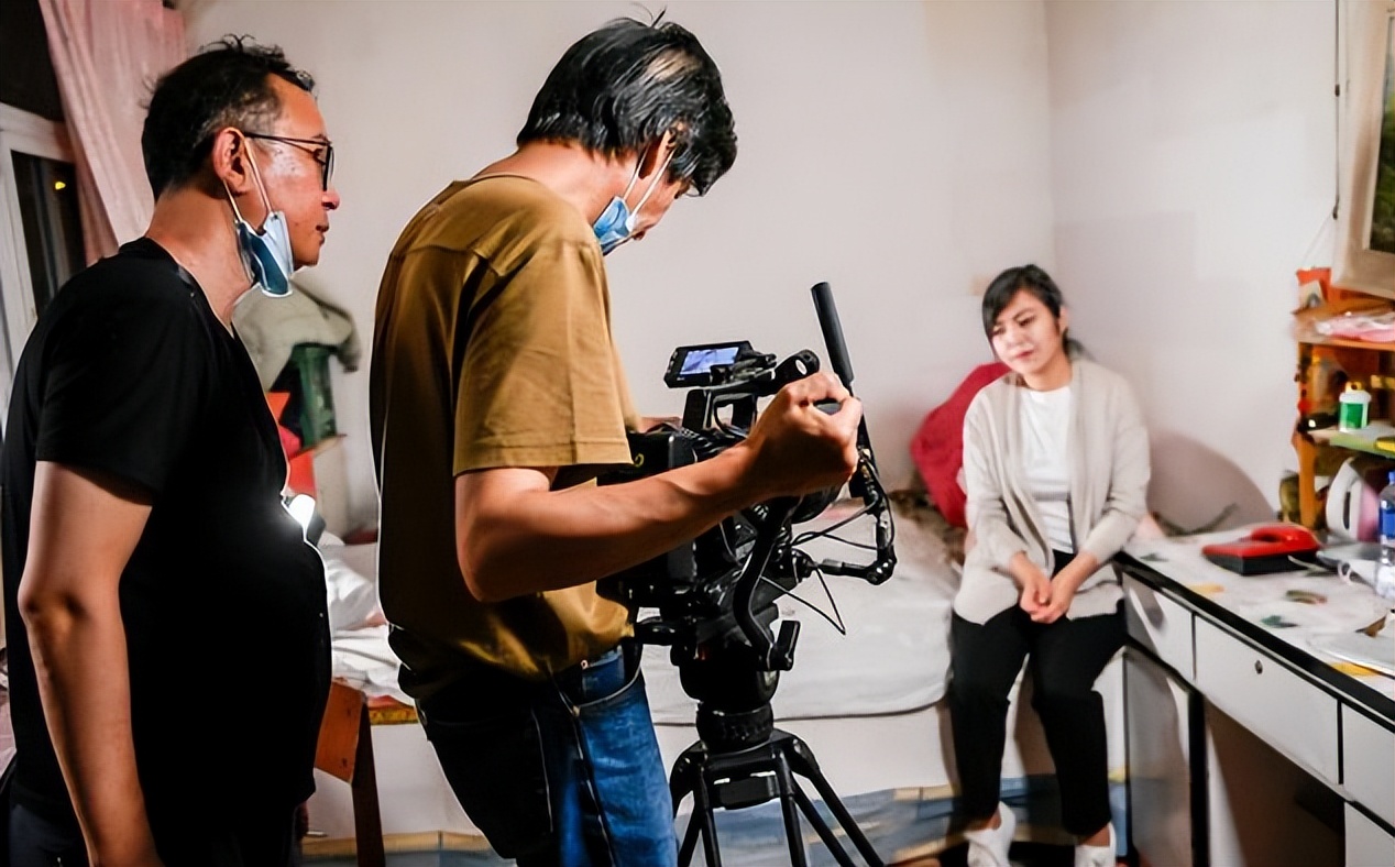 2021年男导演拍小黄片，20部获利百万，每集成本3万他们都拍吐了